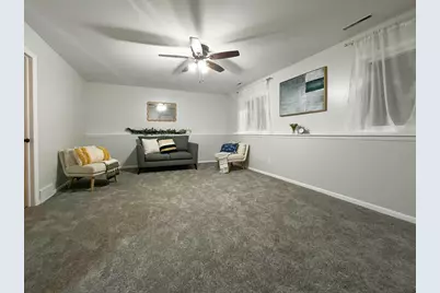 5505 W Shore Drive, McHenry, IL 60050 - Photo 14