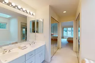 9S310 Woodcreek Pl, Downers Grove, IL 60516 - Photo 32