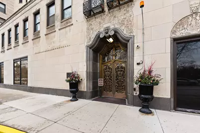 2000 N Lincoln Park West #1010, Chicago, IL 60614 - Photo 2