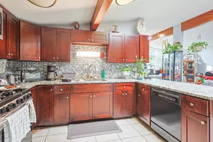 372 Nancy Ln, Wheeling, IL 60090 - Photo 8