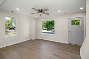 195 N Michigan Ave, Bradley, IL 60915 - Photo 8