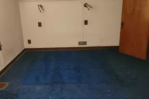 10055 S Oglesby Ave, Chicago, IL 60617 - Photo 8