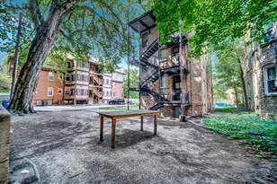 624 Clark St, Evanston, IL 60201 - Photo 8