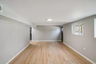 118 Windsor Ln, Glendale Heights, IL 60139 - Photo 12