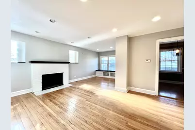 9210 S Trumbull Avenue, Evergreen Park, IL 60805 - Photo 4