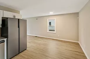 21704 Clyde Ave, Sauk Village, IL 60411 - Photo 6