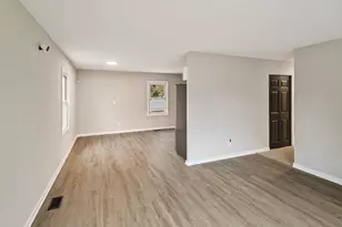 21704 Clyde Ave, Sauk Village, IL 60411 - Photo 4