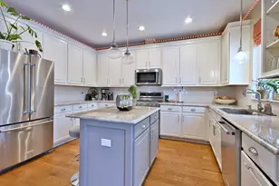 377 Geneva Ln, Cary, IL 60013 - Photo 10