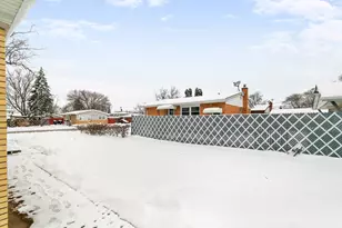 191 Kathleen Ln, Chicago Heights, IL 60411 - Photo 20