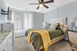 7100 W 95th St, Oak Lawn, IL 60453 - Photo 10