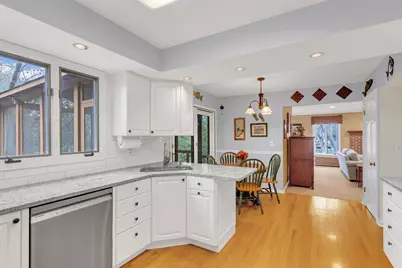 530 Mark Lane, Downers Grove, IL 60516 - Photo 12