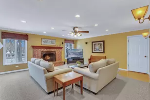 530 Mark Ln, Downers Grove, IL 60516 - Photo 16