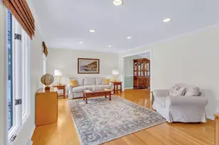 530 Mark Ln, Downers Grove, IL 60516 - Photo 6