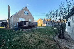 10223 S Spaulding Ave, Evergreen Park, IL 60805 - Photo 18