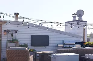 1145 W Newport Ave, Chicago, IL 60657 - Photo 24