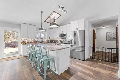 619 W End Road, Roselle, IL 60172 - Photo 12