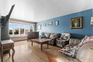 8531 S Kenton Ave, Chicago, IL 60652 - Photo 2