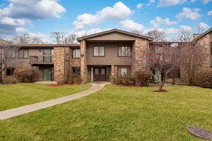 1132 E Randville Dr, Palatine, IL 60074 - Photo 2