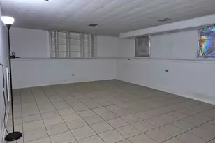 360 Tee Ln, Carpentersville, IL 60110 - Photo 18