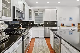 1423 N Artesian Ave, Chicago, IL 60622 - Photo 8