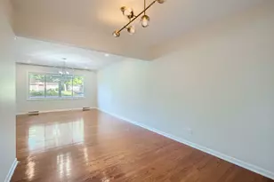 271 S Cedar Ave, Wood Dale, IL 60191 - Photo 10