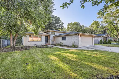 271 S Cedar Avenue, Wood Dale, IL 60191 - Photo 1