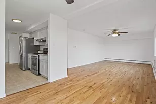 7540 N Ridge Blvd, Chicago, IL 60645 - Photo 6