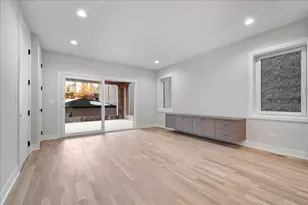 2435 N Clybourn Ave, Chicago, IL 60614 - Photo 10