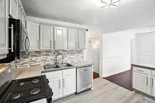 228 E 141st St, Dolton, IL 60419 - Photo 6