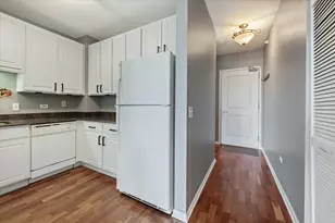 645 N Kingsbury St, Chicago, IL 60654 - Photo 6