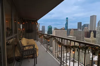 10 E Ontario Street #4904, Chicago, IL 60611 - Photo 4