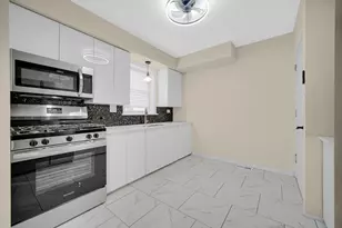 10558 S Prairie Ave, Chicago, IL 60628 - Photo 6