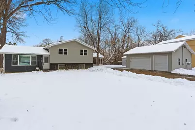 4 N Lake Avenue, Third Lake, IL 60030 - Photo 1