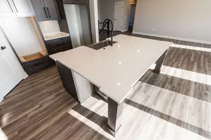 734 Independence Ave, Sycamore, IL 60178 - Photo 14