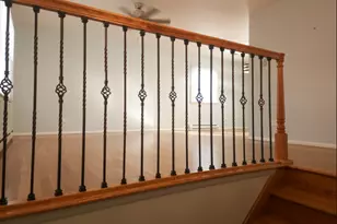 3321 Tulip Dr, Hazel Crest, IL 60429 - Photo 4