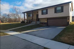 3321 Tulip Dr, Hazel Crest, IL 60429 - Photo 1