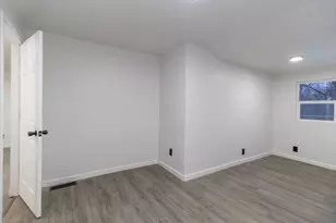 821 Sawyer Rd, Rockford, IL 61109 - Photo 16