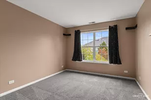 2212 Gallant Fox Cir, Montgomery, IL 60538 - Photo 16