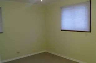 57 Marquette St, Park Forest, IL 60466 - Photo 4