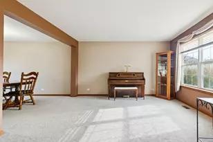 4535 Heron Dr, Lake in the Hills, IL 60156 - Photo 4