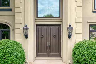 203 Settlers Ct, Naperville, IL 60565 - Photo 2