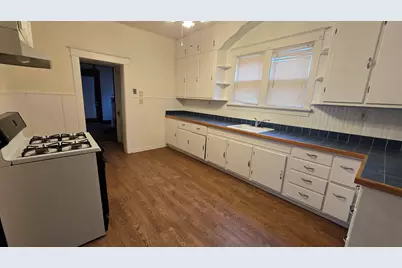 1221 Emerald Avenue, Chicago Heights, IL 60411 - Photo 6