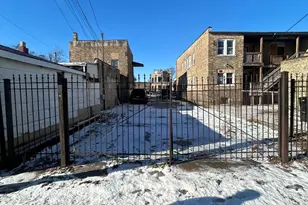 1001 N Springfield Ave, Chicago, IL 60651 - Photo 4