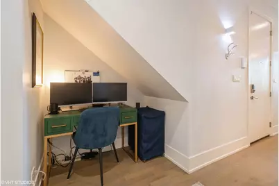 1543 W Augusta Boulevard #2, Chicago, IL 60642 - Photo 12