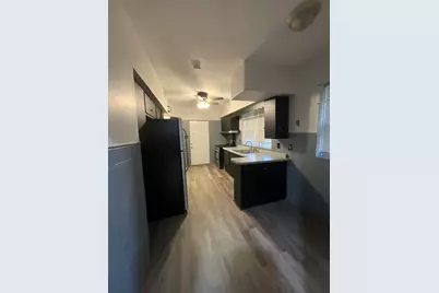 7817 S Phillips Avenue #1, Chicago, IL 60649 - Photo 4