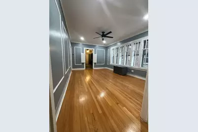 7817 S Phillips Avenue #1, Chicago, IL 60649 - Photo 2