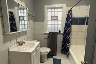 7817 S Phillips Ave, Chicago, IL 60649 - Photo 12