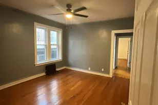 7817 S Phillips Ave, Chicago, IL 60649 - Photo 16