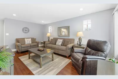 4400 N Opal Avenue, Norridge, IL 60706 - Photo 2