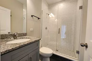 6337 S Ellis Ave, Chicago, IL 60637 - Photo 8